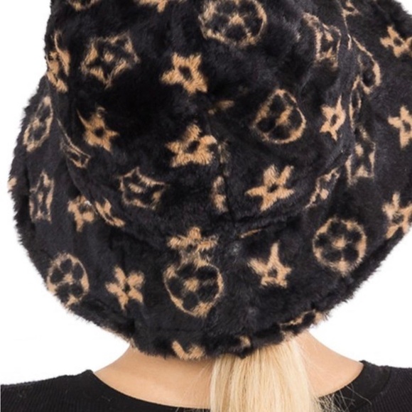 Cute Furry Bucket Hats…. - Picture 2 of 8